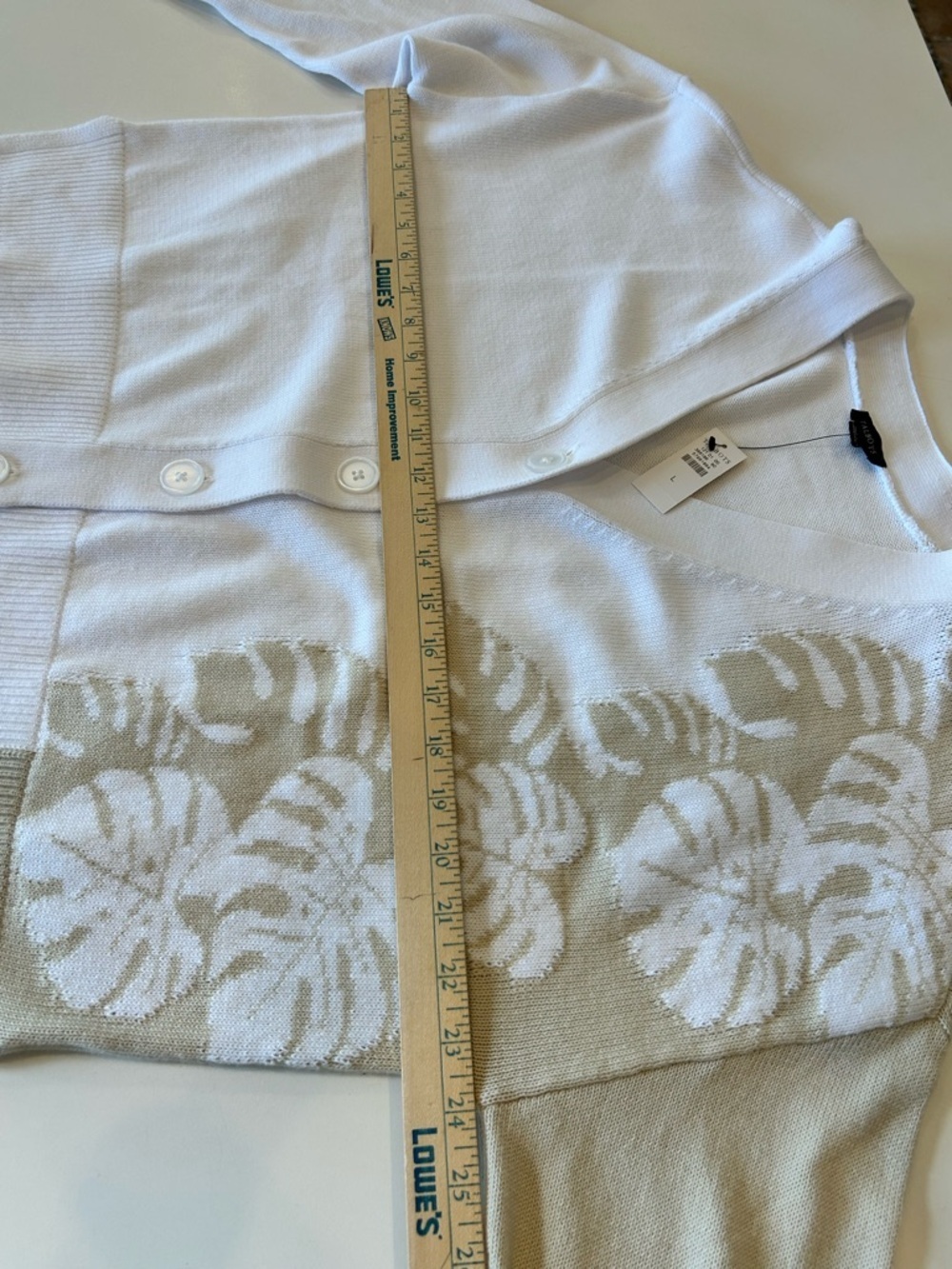 Talbots V-Neck Cardigan Size Large Placed Leaf Pattern - Picture 10 of 16